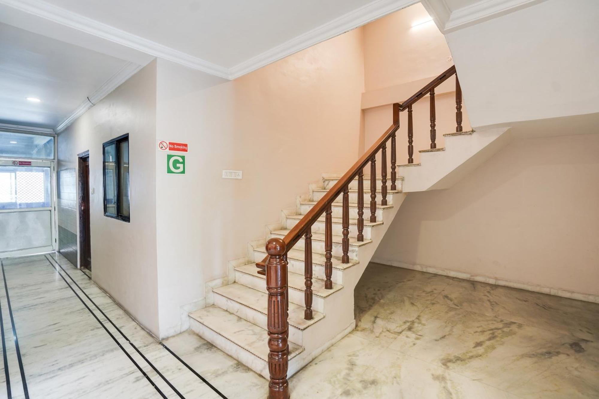 Akolia Super Hotel O Pithampur Formerly Ganga Residency מראה חיצוני תמונה