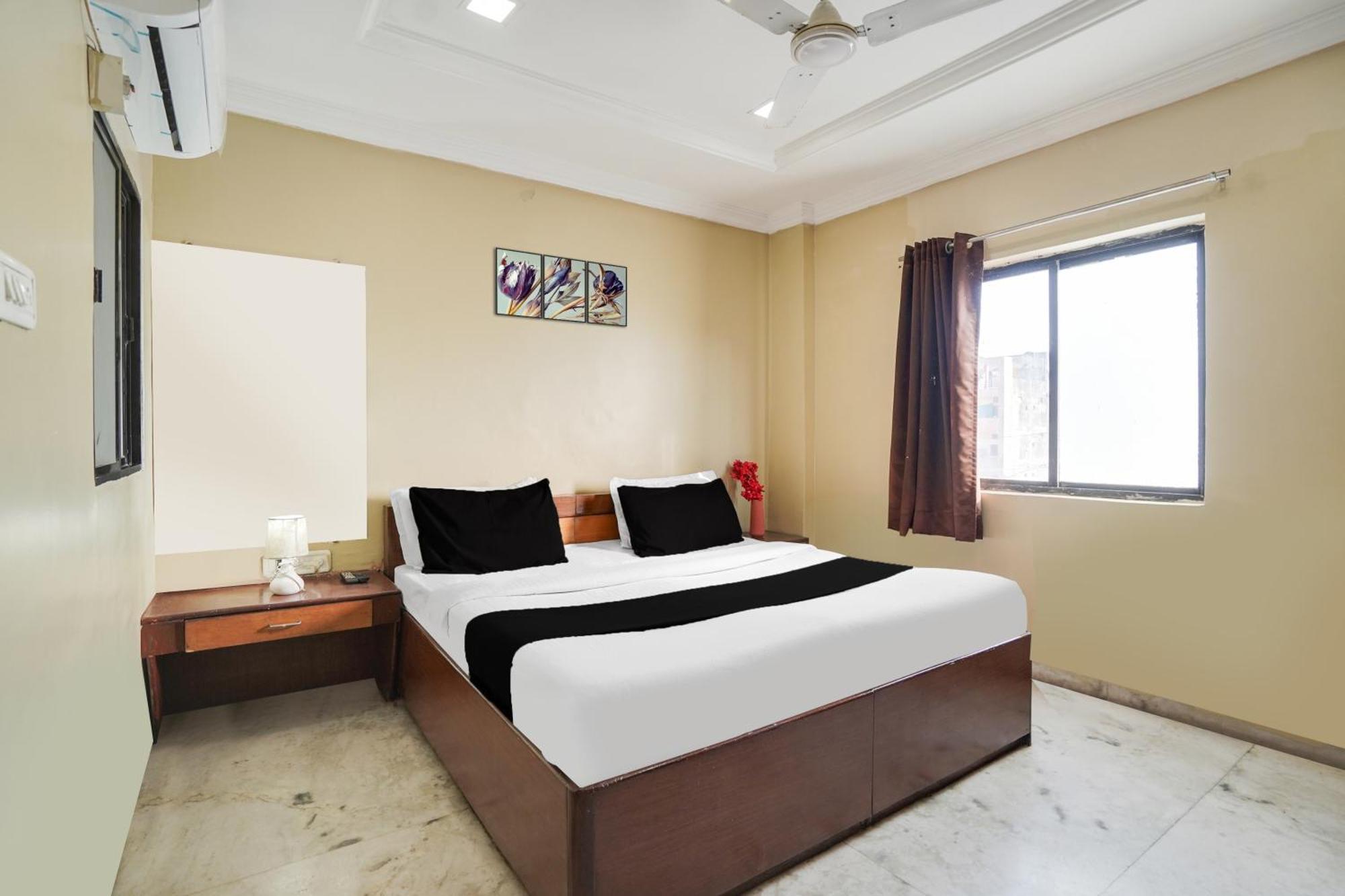 Akolia Super Hotel O Pithampur Formerly Ganga Residency מראה חיצוני תמונה