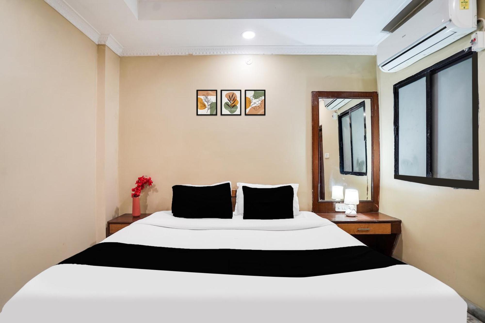 Akolia Super Hotel O Pithampur Formerly Ganga Residency מראה חיצוני תמונה