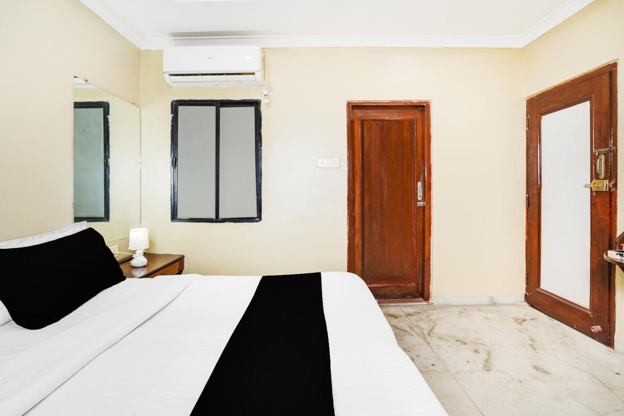 Akolia Super Hotel O Pithampur Formerly Ganga Residency מראה חיצוני תמונה