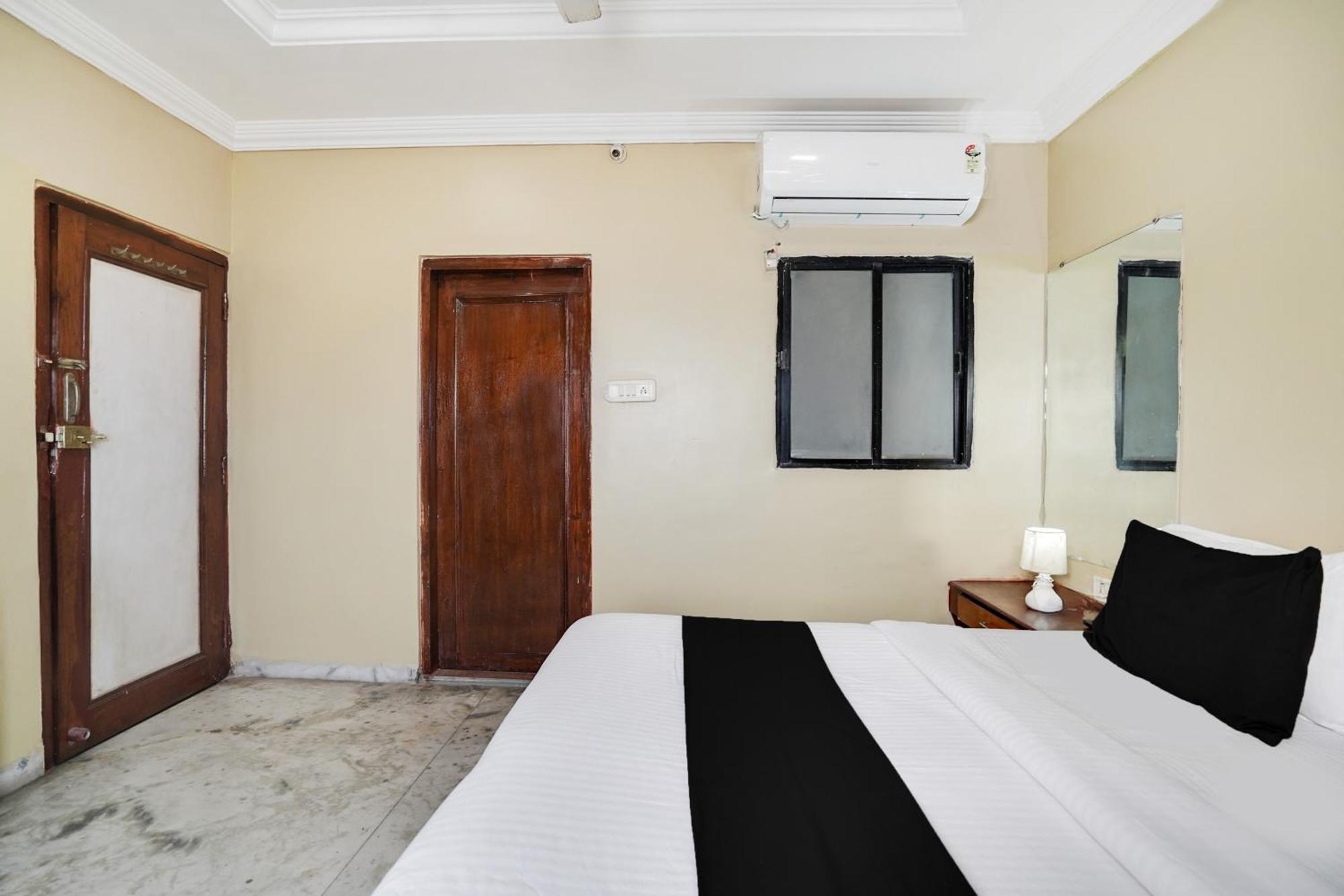 Akolia Super Hotel O Pithampur Formerly Ganga Residency מראה חיצוני תמונה